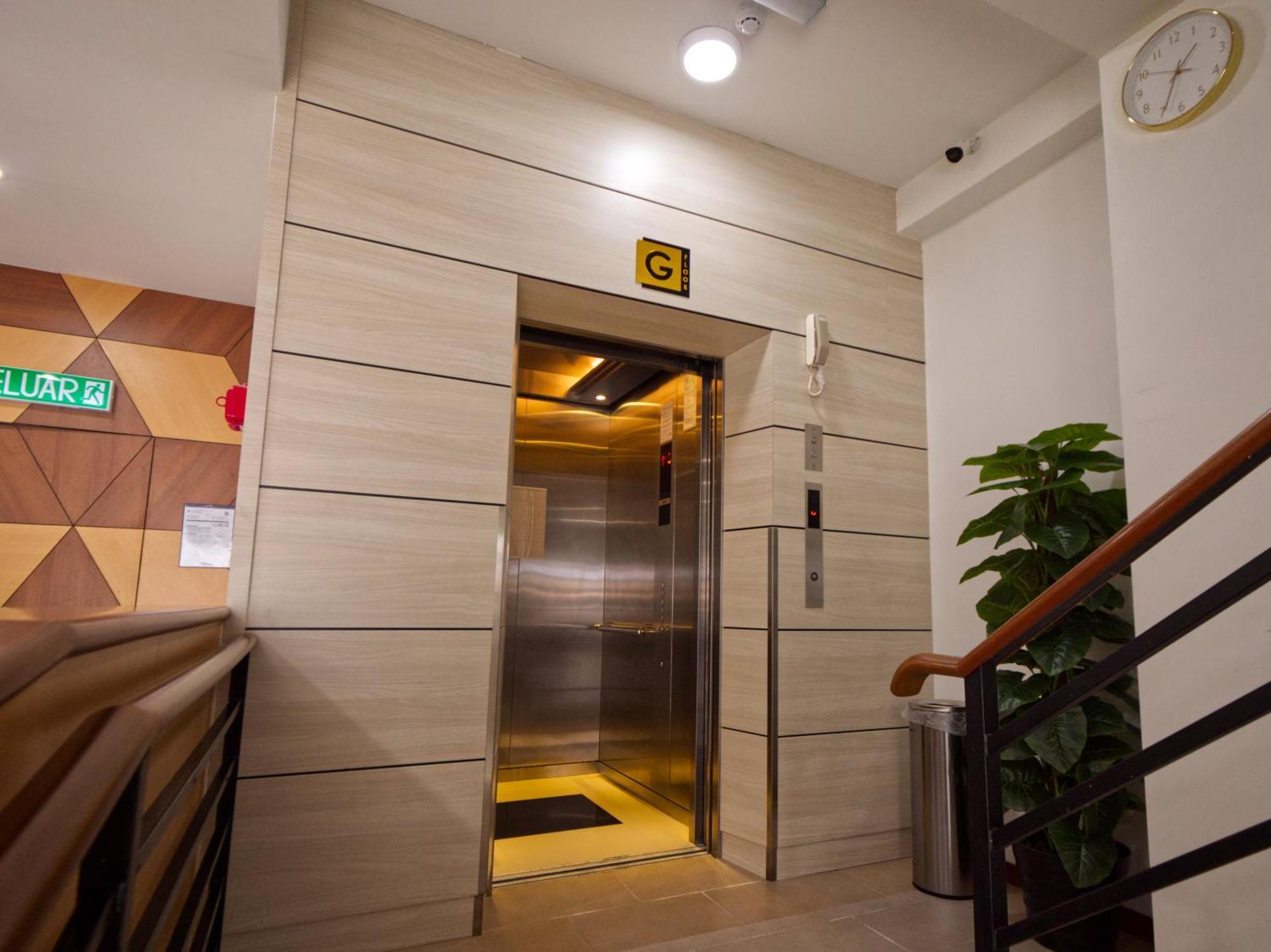Weiss Hotels Kepong Baru Kampong Jawa Tengah Екстер'єр фото